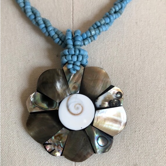 Abalone spiral pendant Necklace Mother of Pearl Paua shell blue glass seed bead - Picture 3 of 8